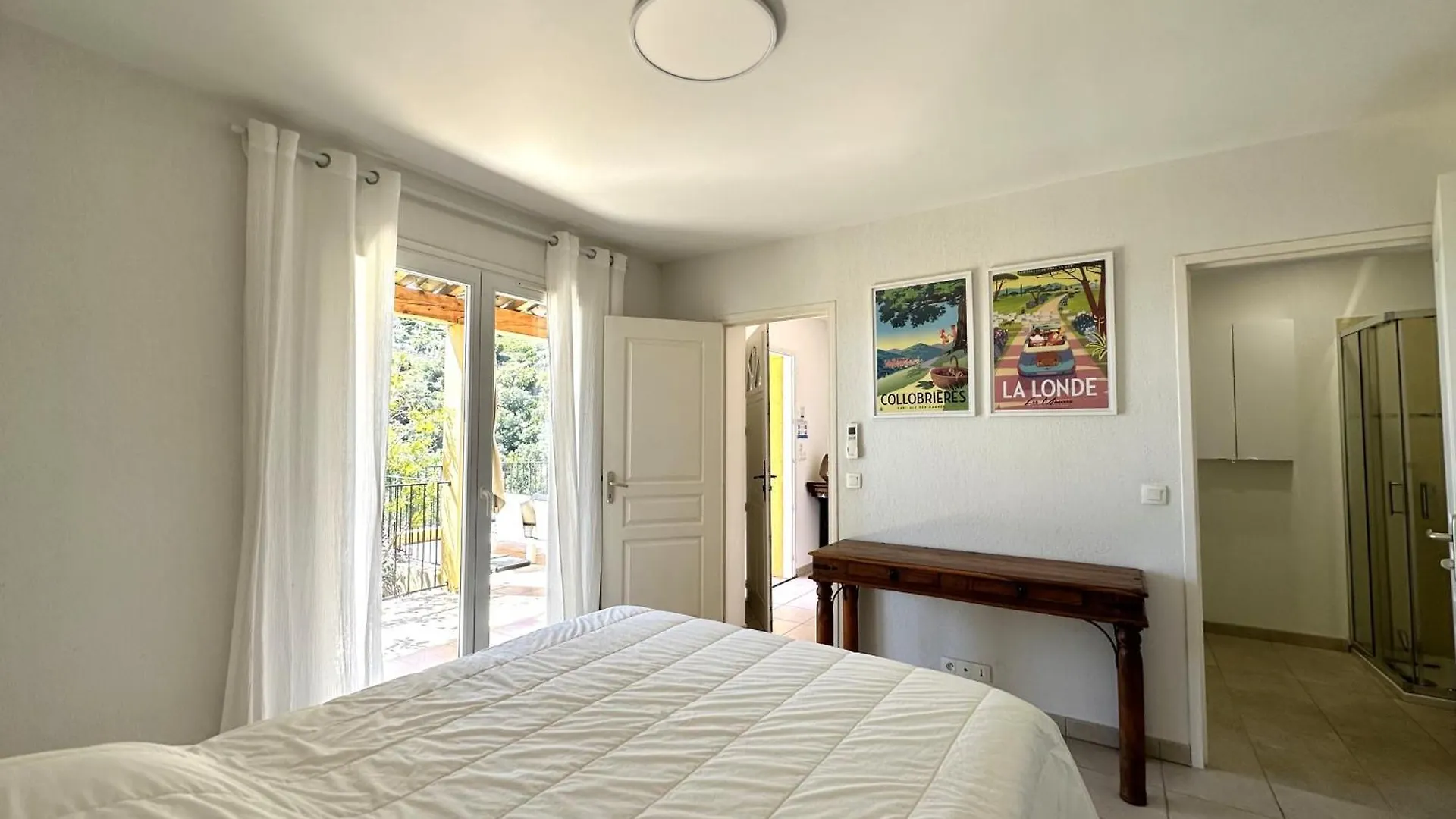 Villa Elodie Climatisee Pour 10 Personnes Avec Piscine Privee A La Londe Les Maures França